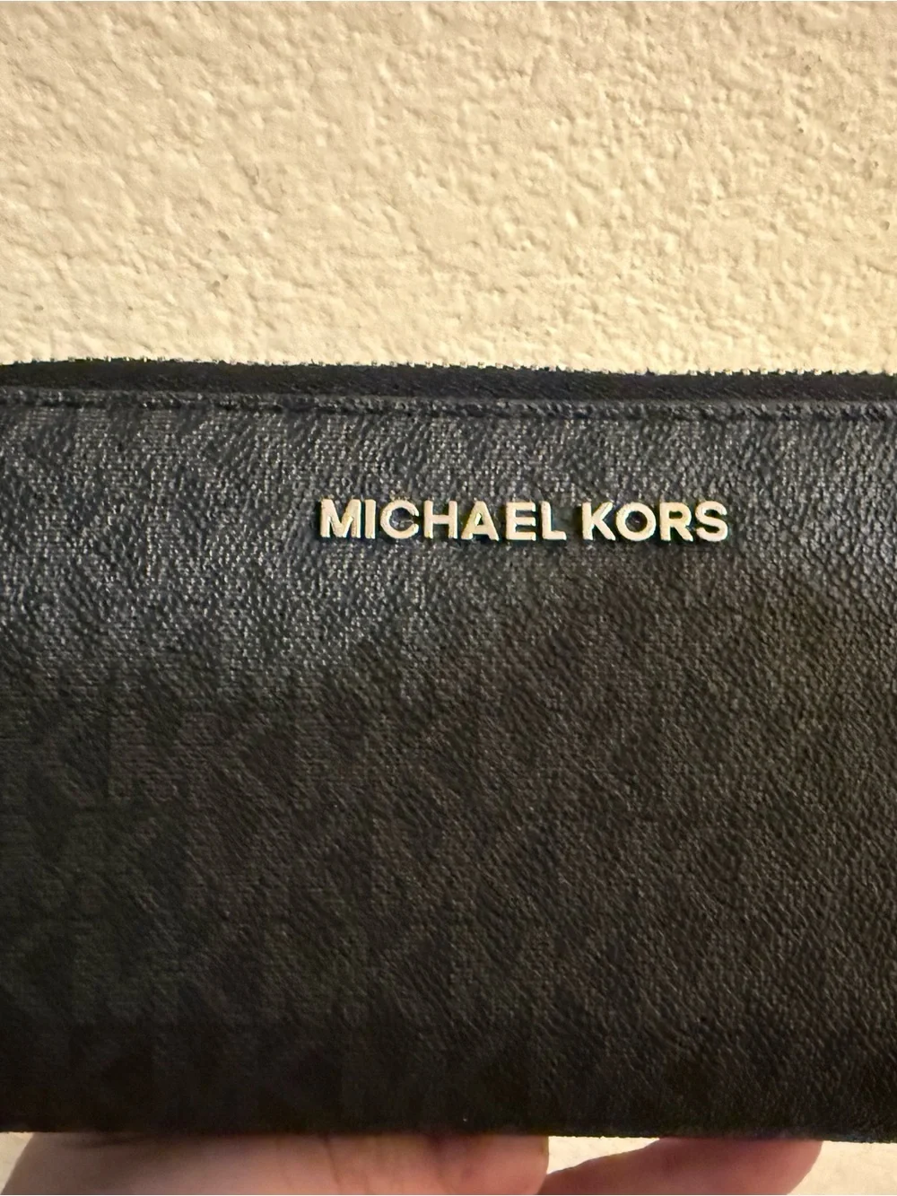 New MICHAEL KORS Black Leather Zip Wristlet Full Size Wallet